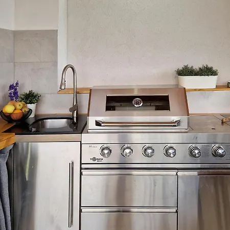In Grmani With Kitchen Holiday home