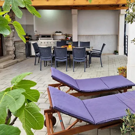 Semesterbostad In With Kitchen