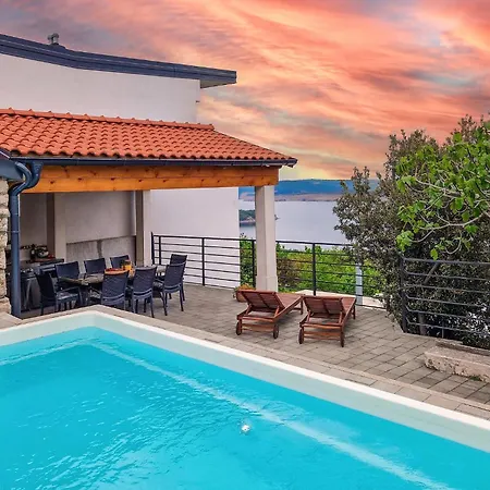 In With Kitchen Semesterbostad Grmani