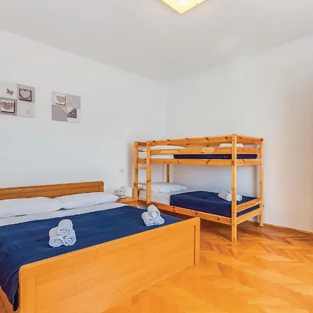 Semesterbostad In With Kitchen